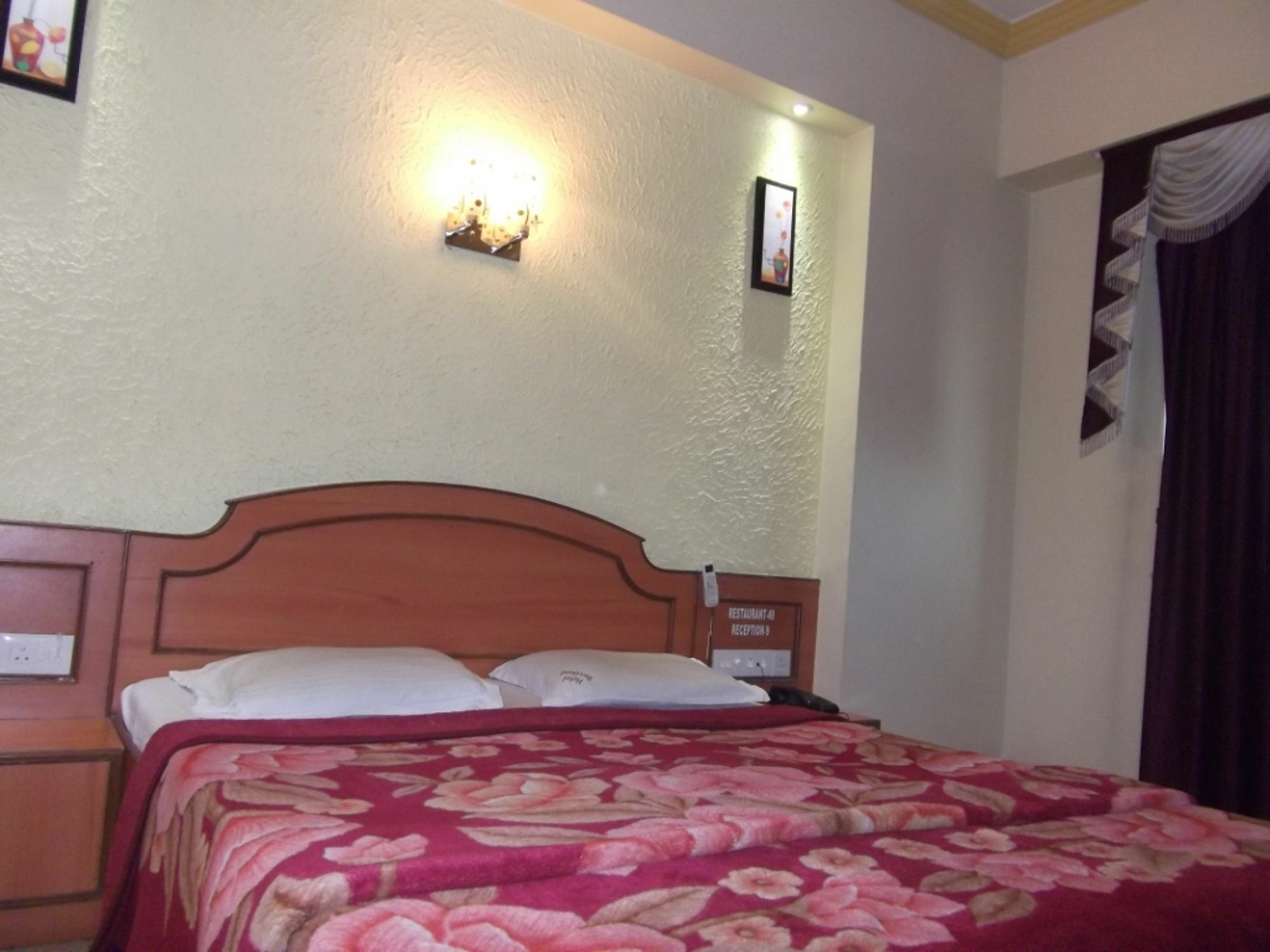 Hotel Ravikant Πούνε Εξωτερικό φωτογραφία